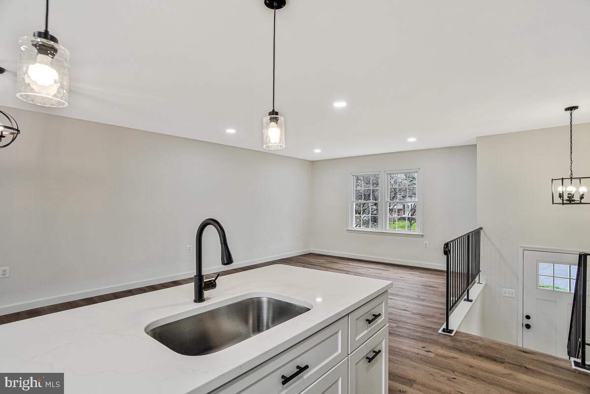2424 Pear Tree Court photo 17