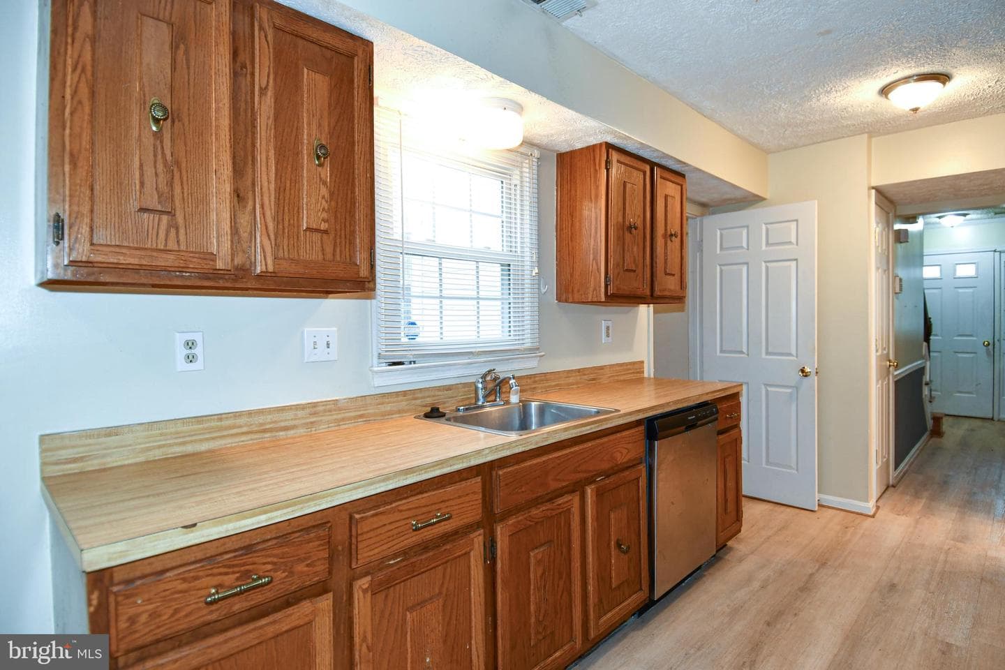 6724 Dolphin Court photo 13