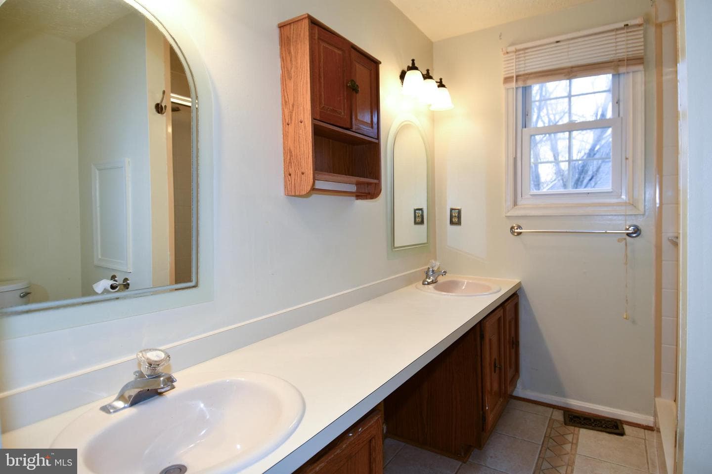 6724 Dolphin Court photo 35