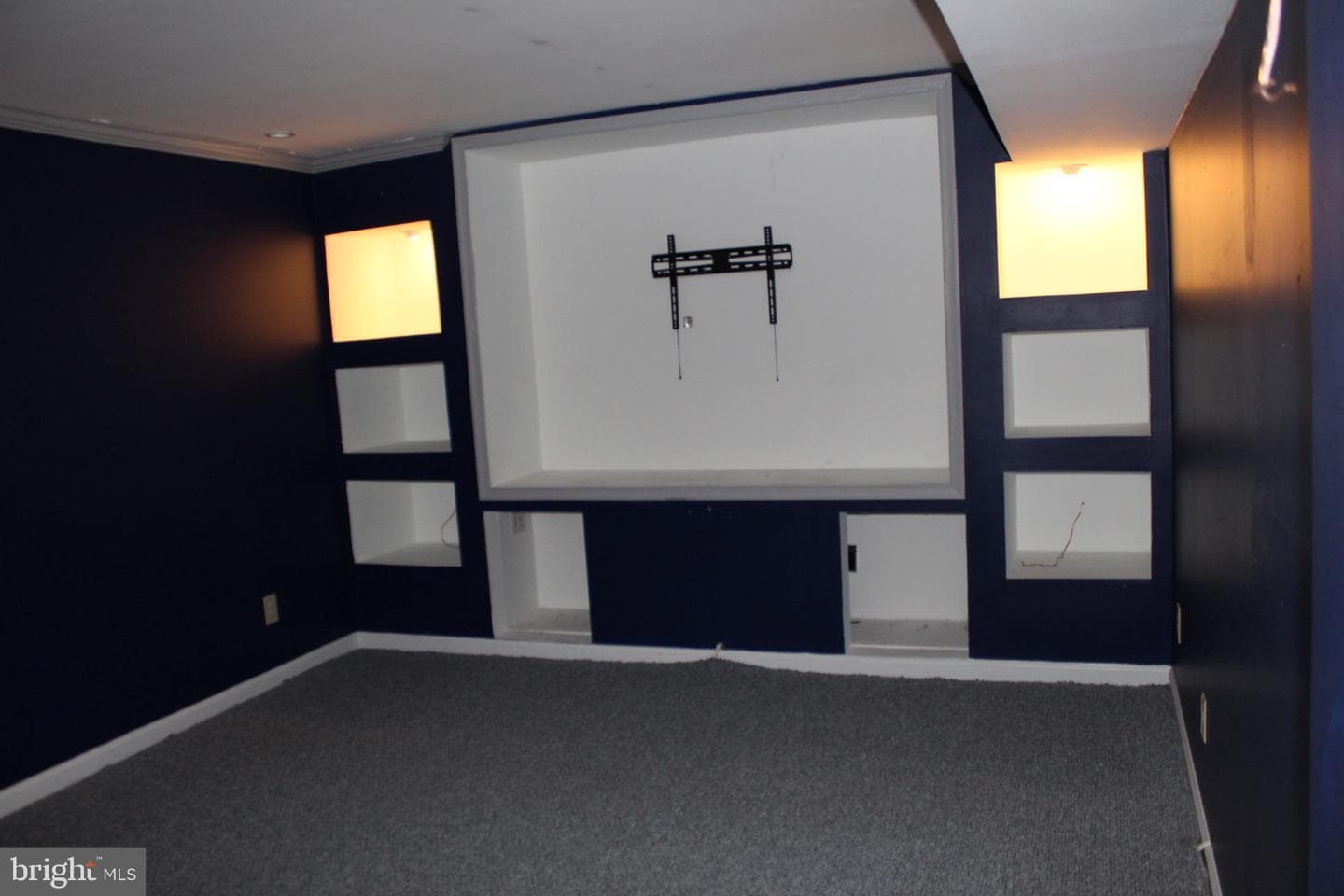10111 Astill Court photo 31