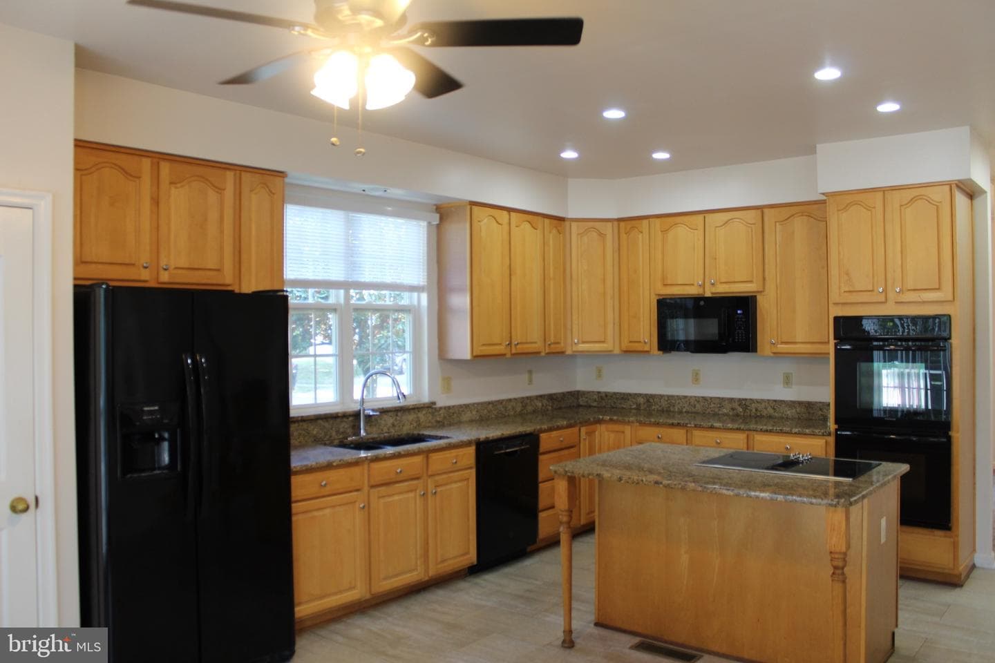 10111 Astill Court photo 6