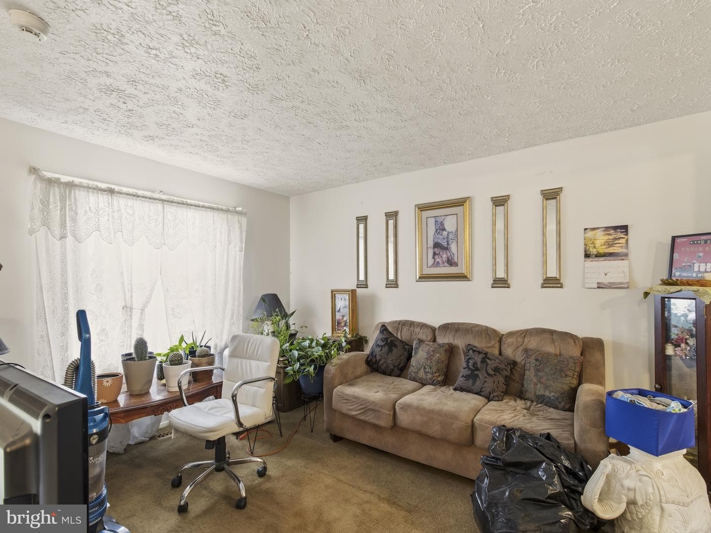 2123 Fairchild Court photo 3