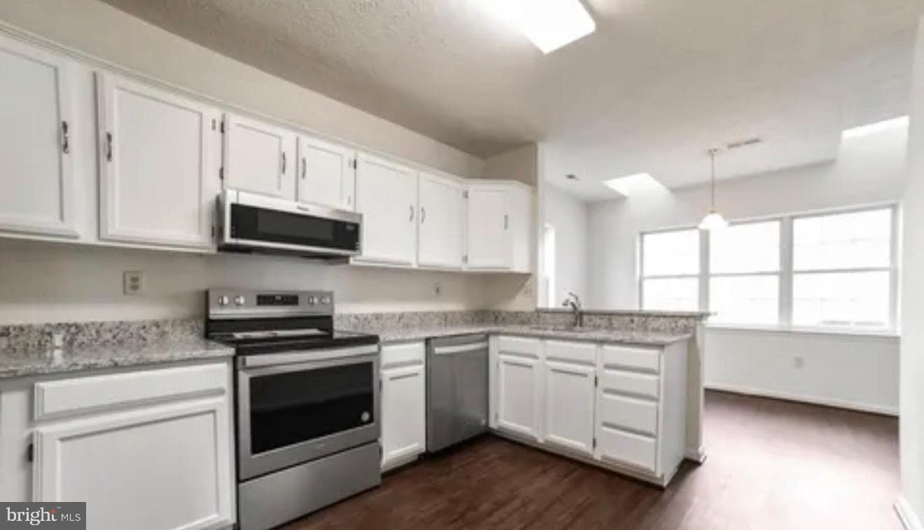 6119 Gray Wolf Court photo 5