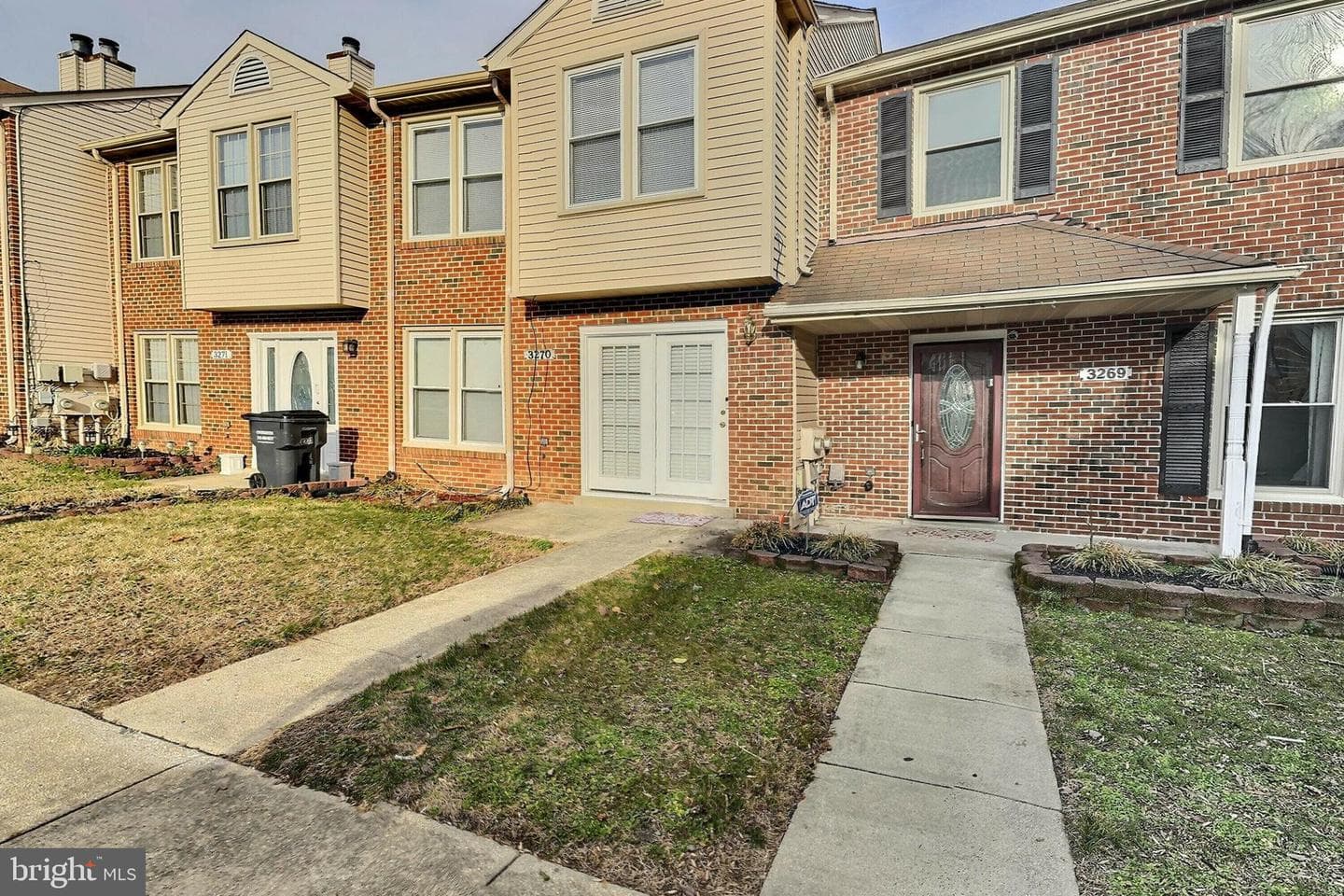 3269 Westdale Court photo 2
