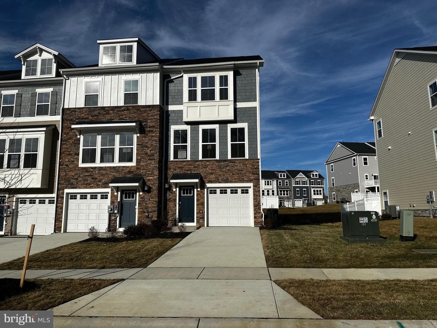 5613 Ludlow Place photo 4