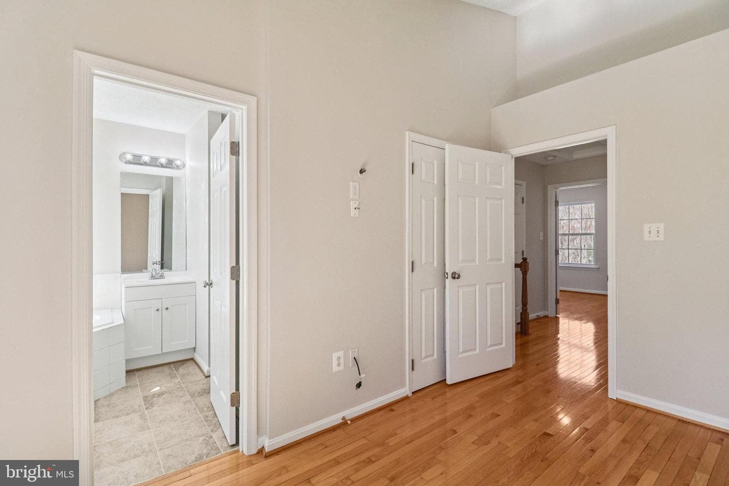 8033 Bloomsbury Place photo 41