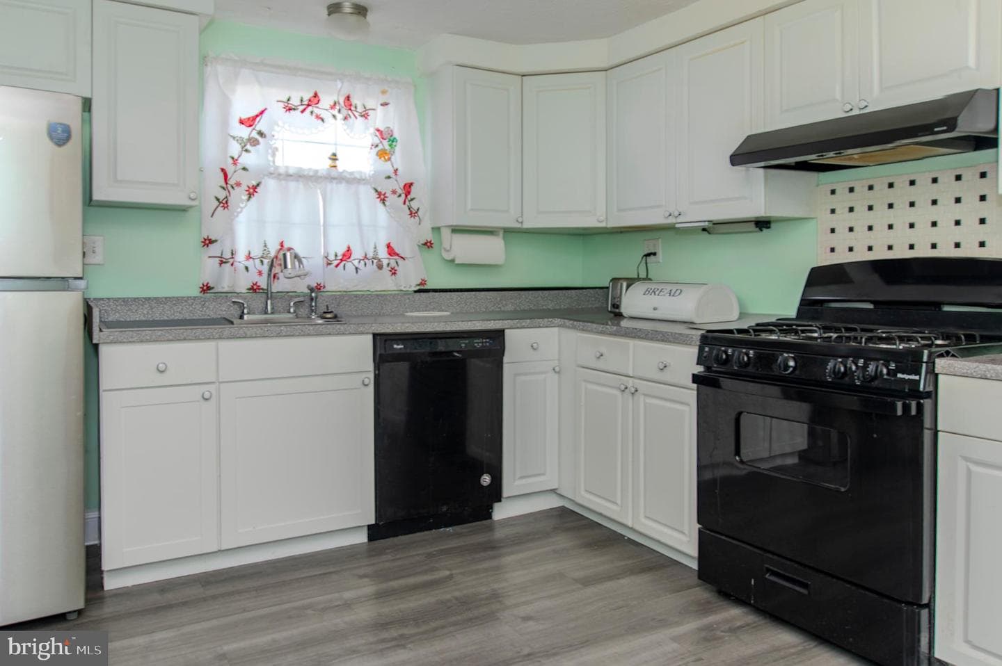 6574 Cornell Road photo 10