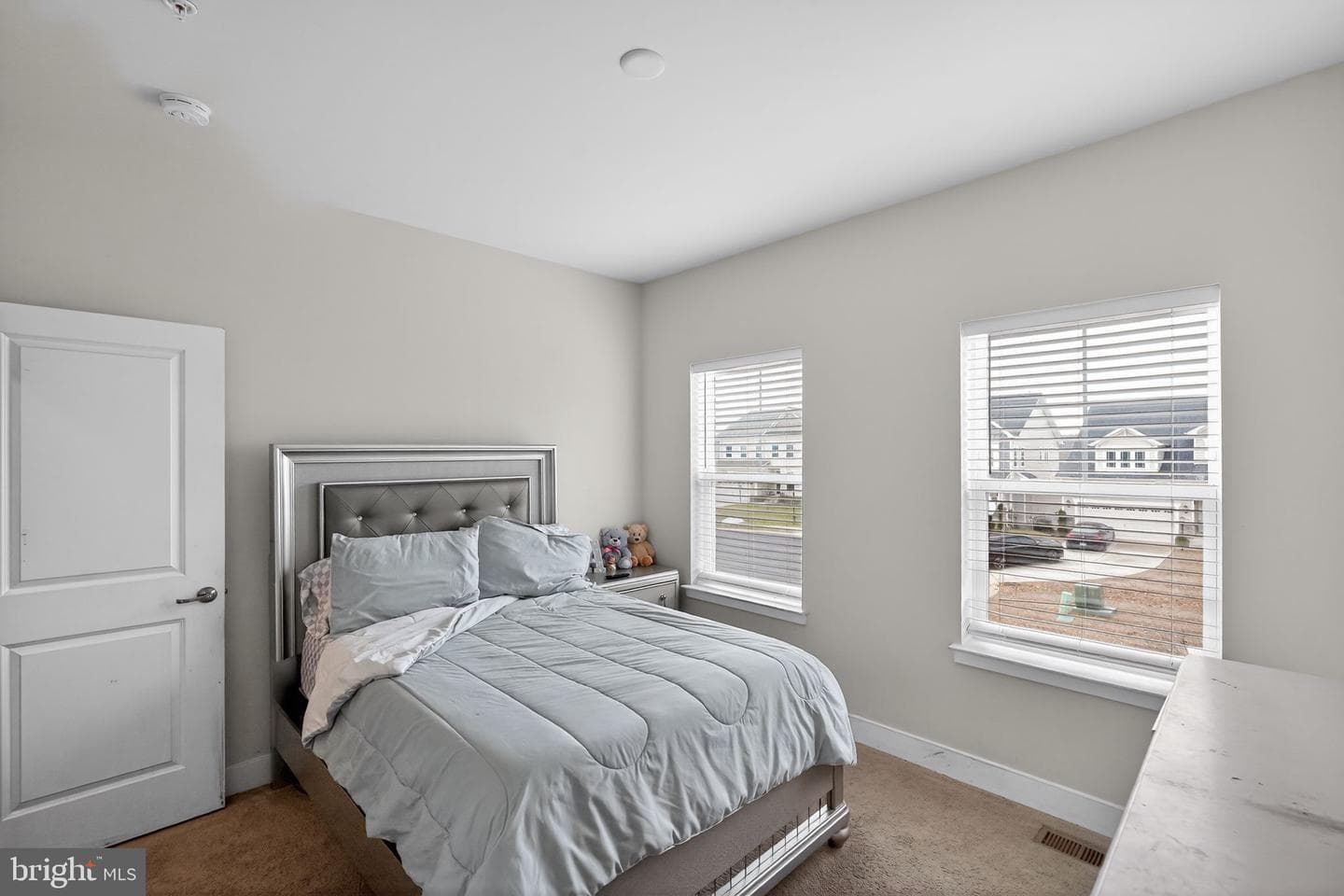 11451 Oscar Wilde Ct photo 9