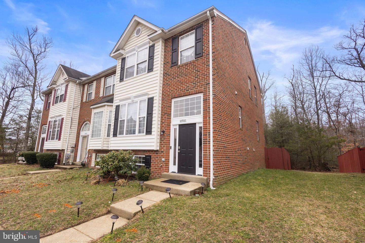 10906 W Point Place