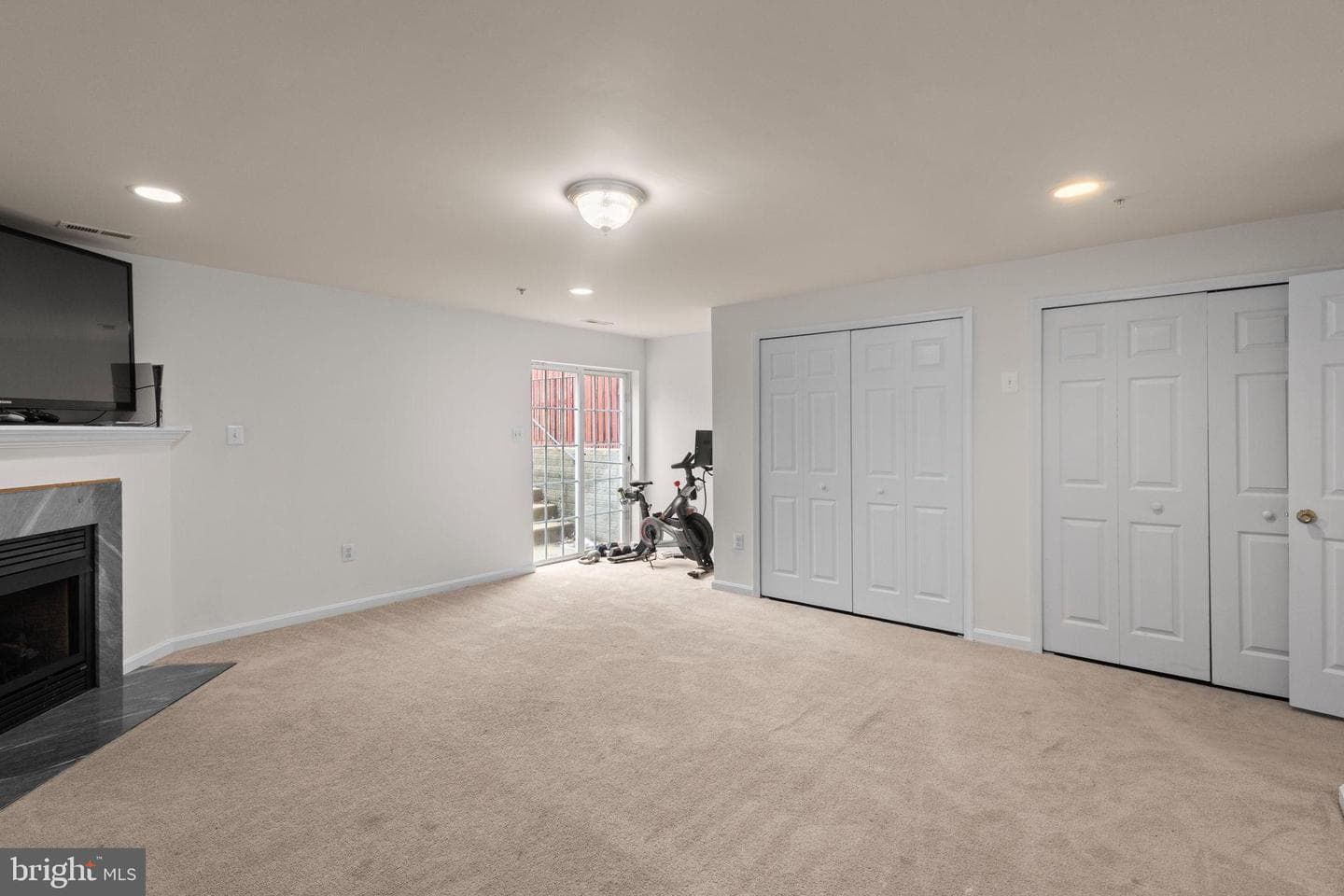 10906 W Point Place photo 34