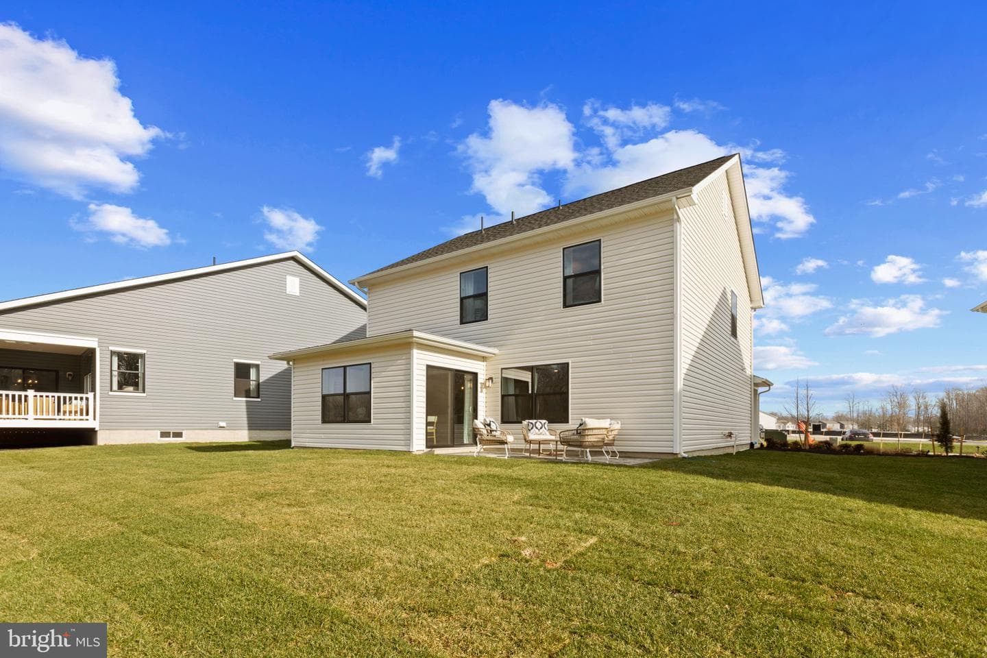 298 Long Branch Avenue photo 32
