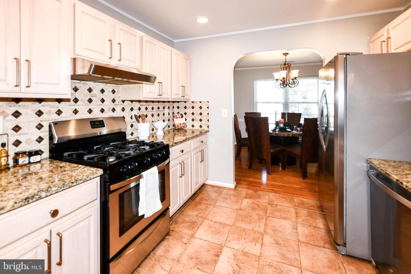 2424 Vidalia Court photo 11