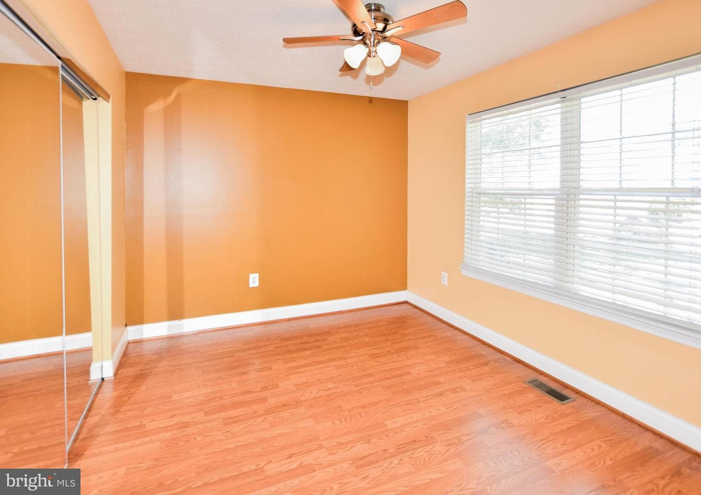 2424 Vidalia Court photo 25