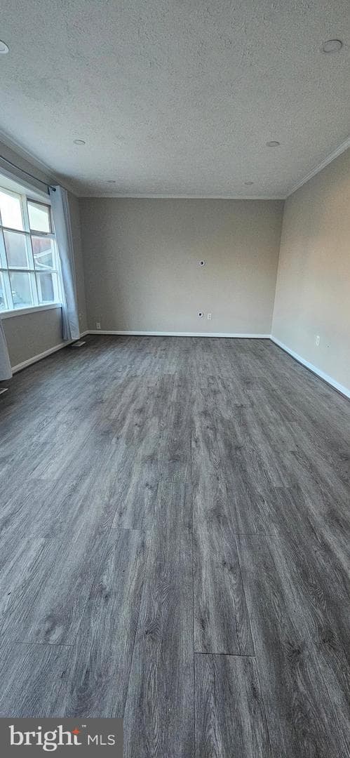 2082 Chapelside Court photo 4