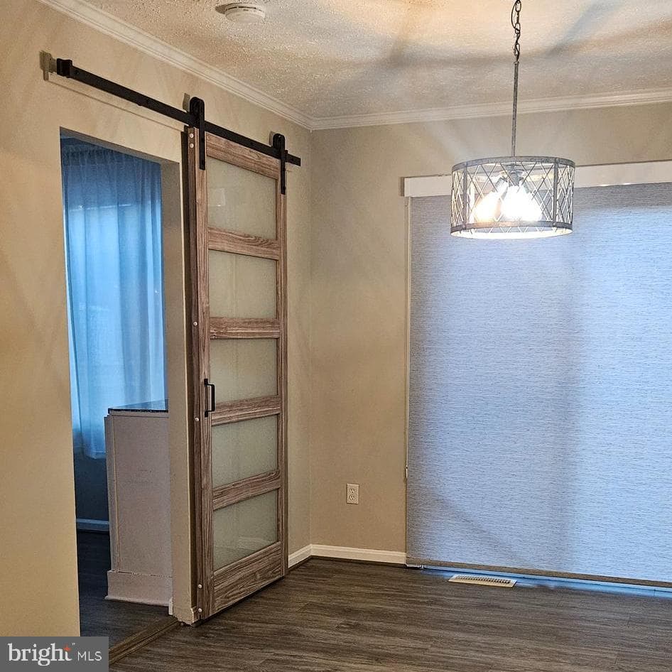 2082 Chapelside Court photo 7