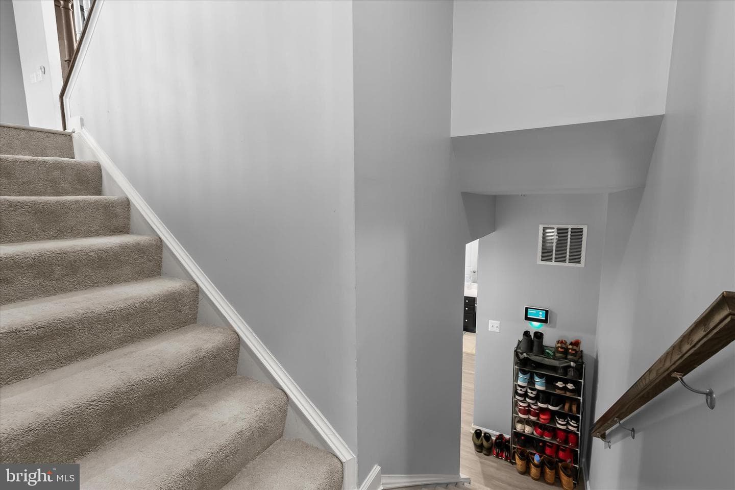 10860 Winchester Street photo 6