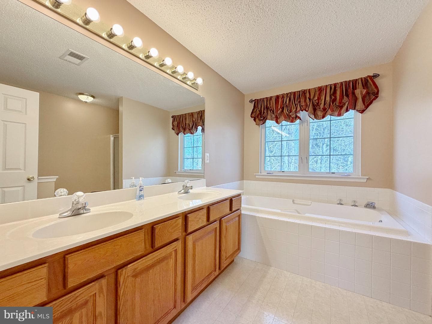 1209 Cornwall Drive photo 33