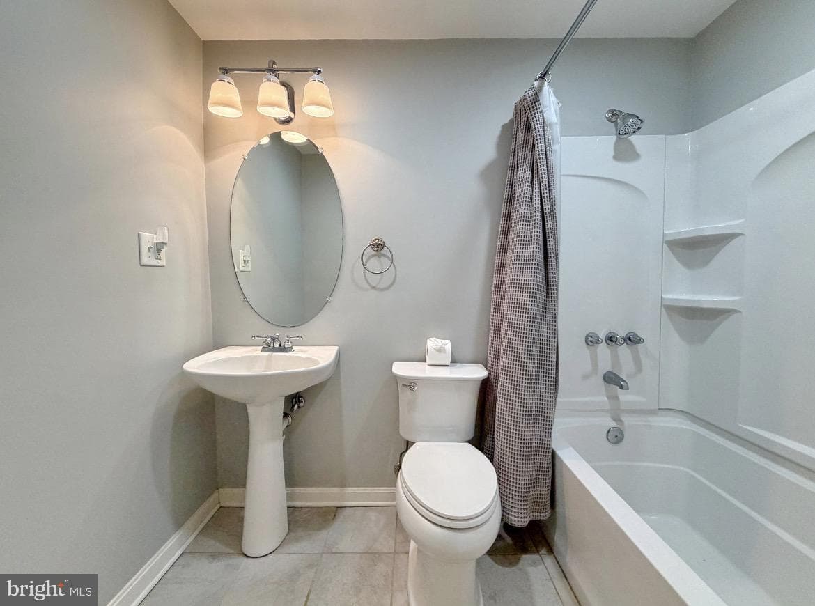 1305 Leicester Drive photo 23