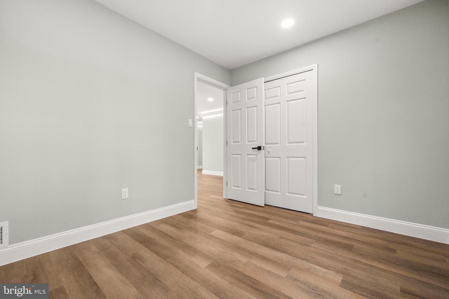 5 Redcar Court photo 23