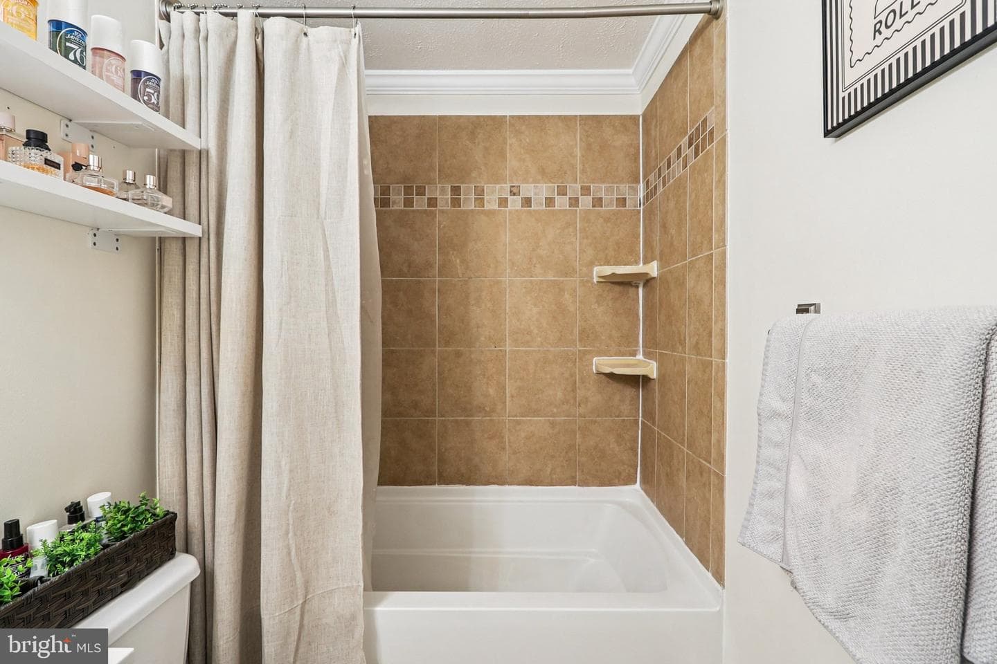 9701 Meadowview Drive photo 27