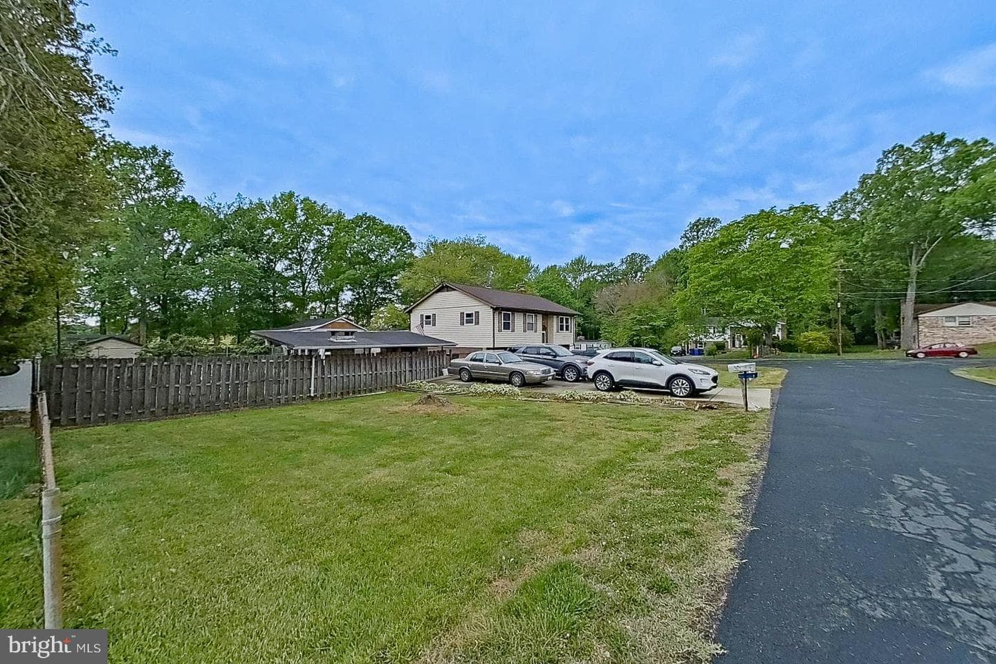 10205 Ford Terrace photo 5