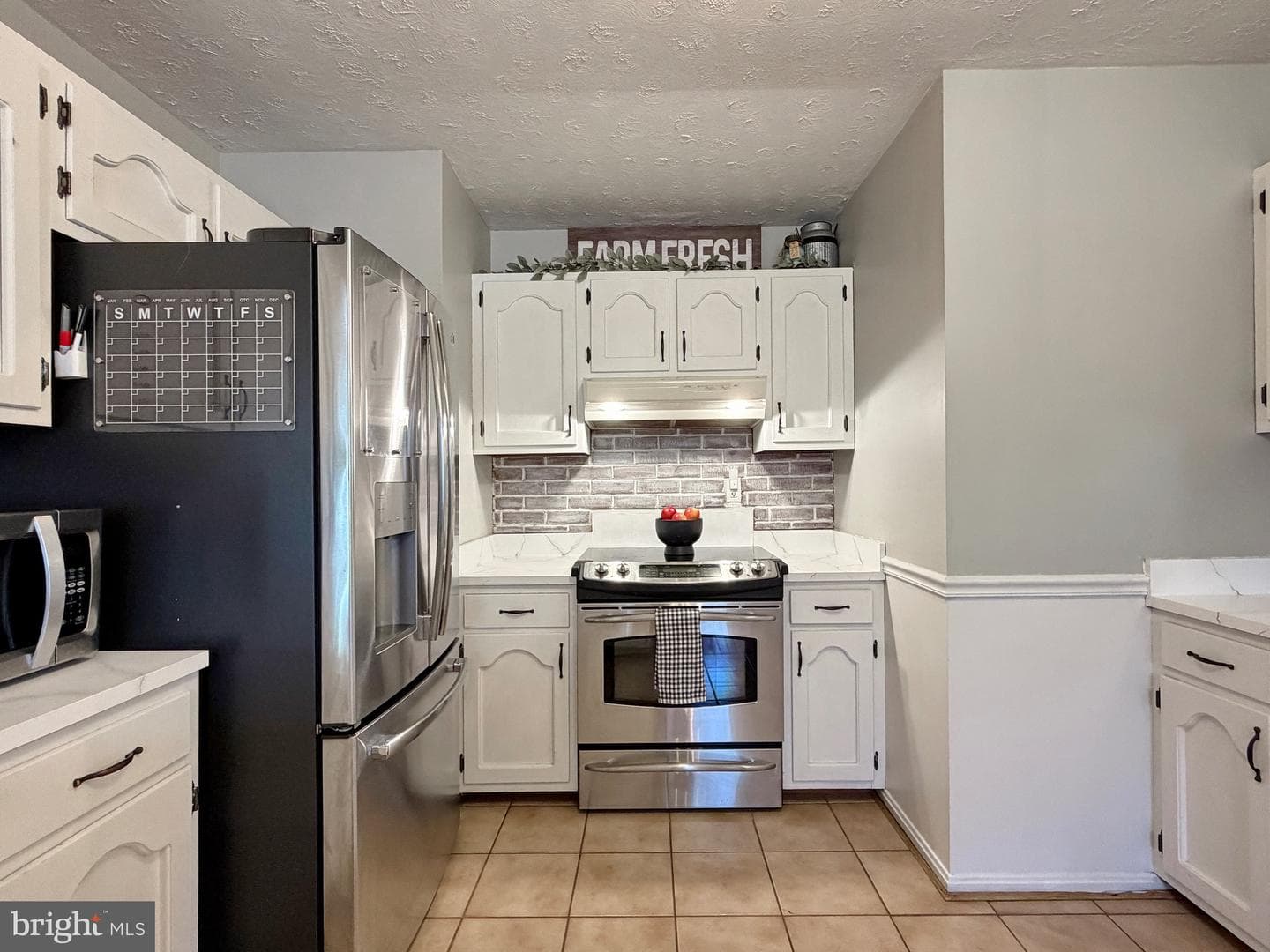 10322 Charles Street photo 12