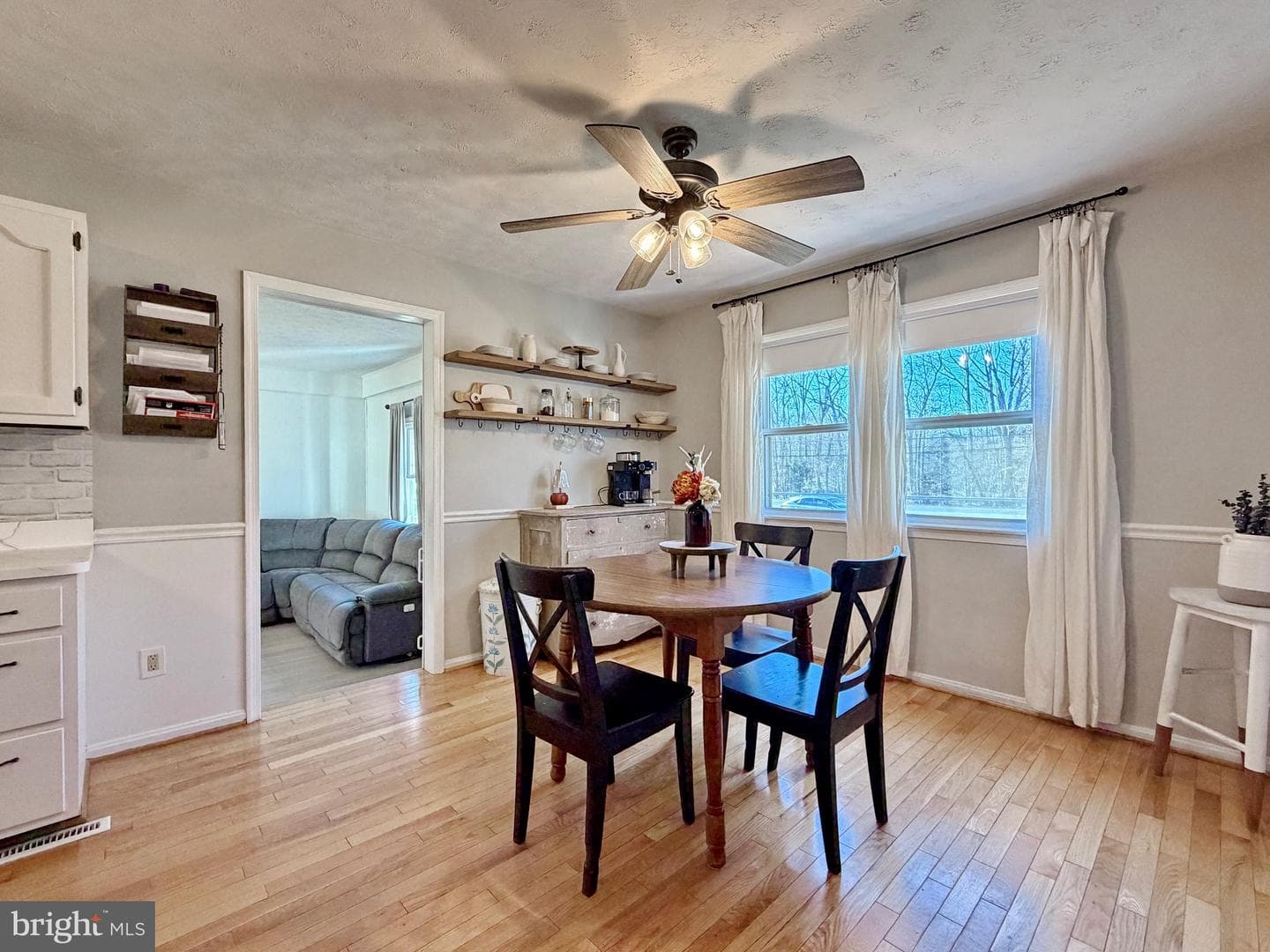 10322 Charles Street photo 8