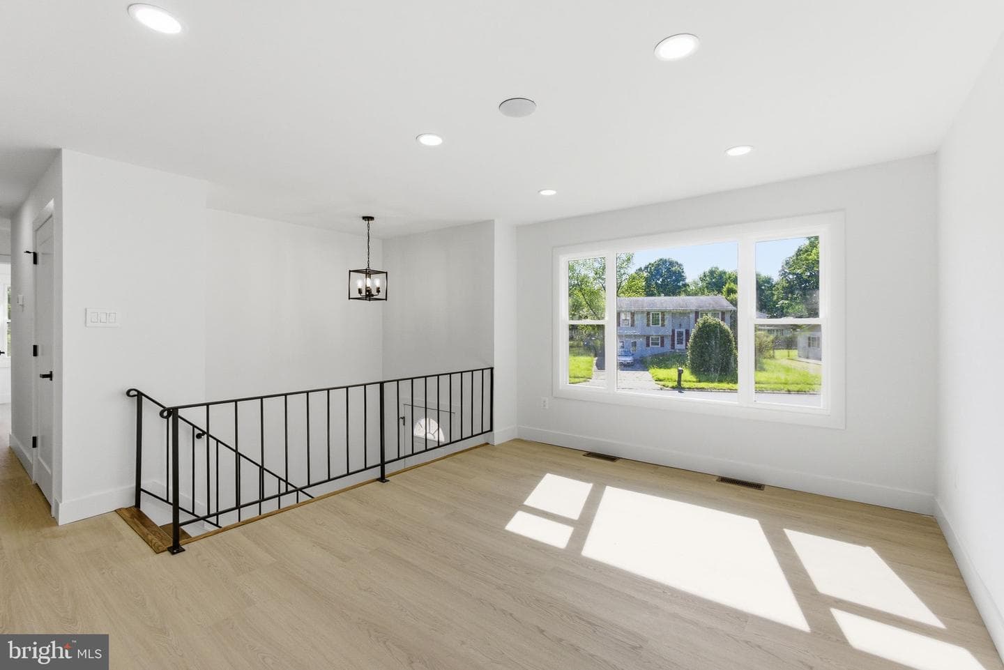 50 Garner Avenue photo 4