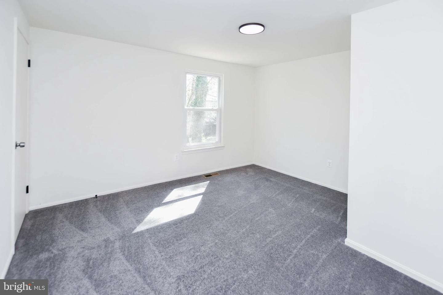 1736 Brightwell Court photo 26