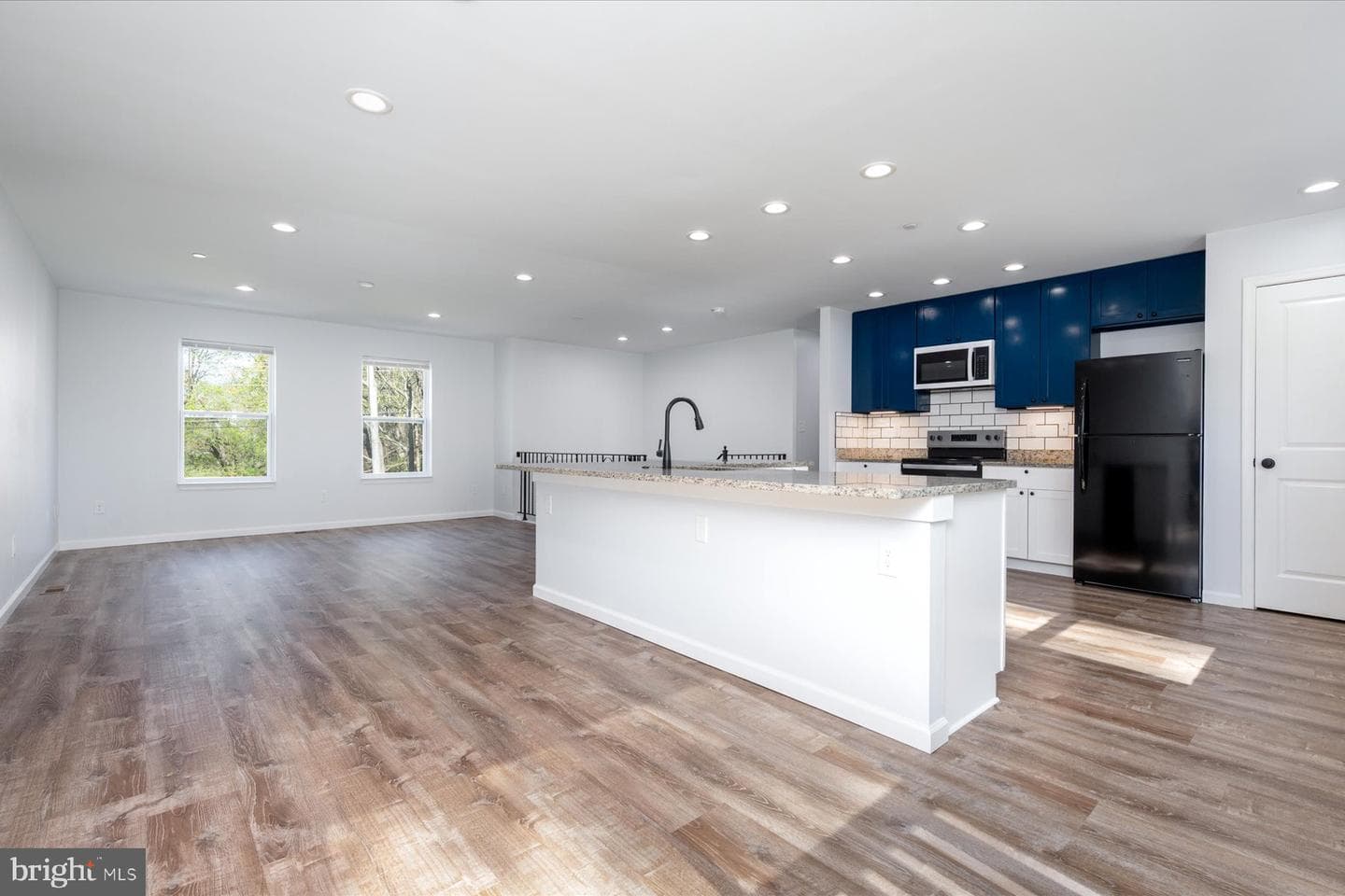 2740 Stavors Road photo 4