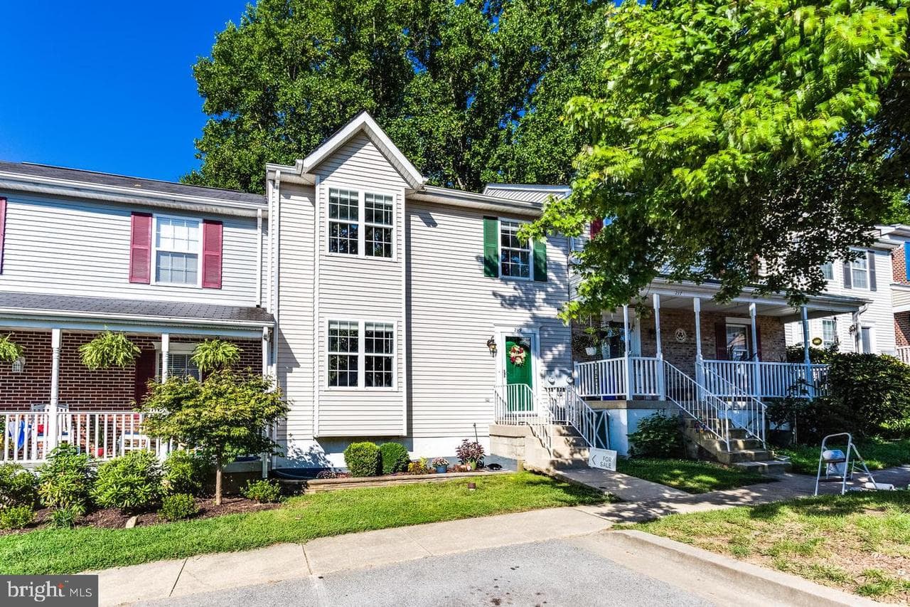 219 Hibiscus Court, La Plata