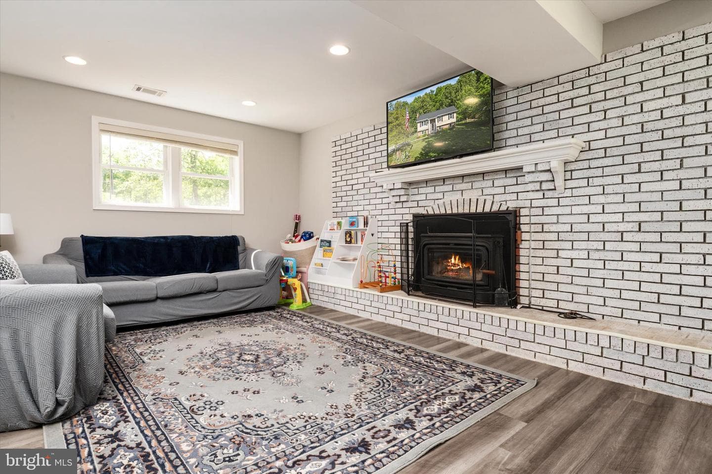 10242 Charles Street photo 18