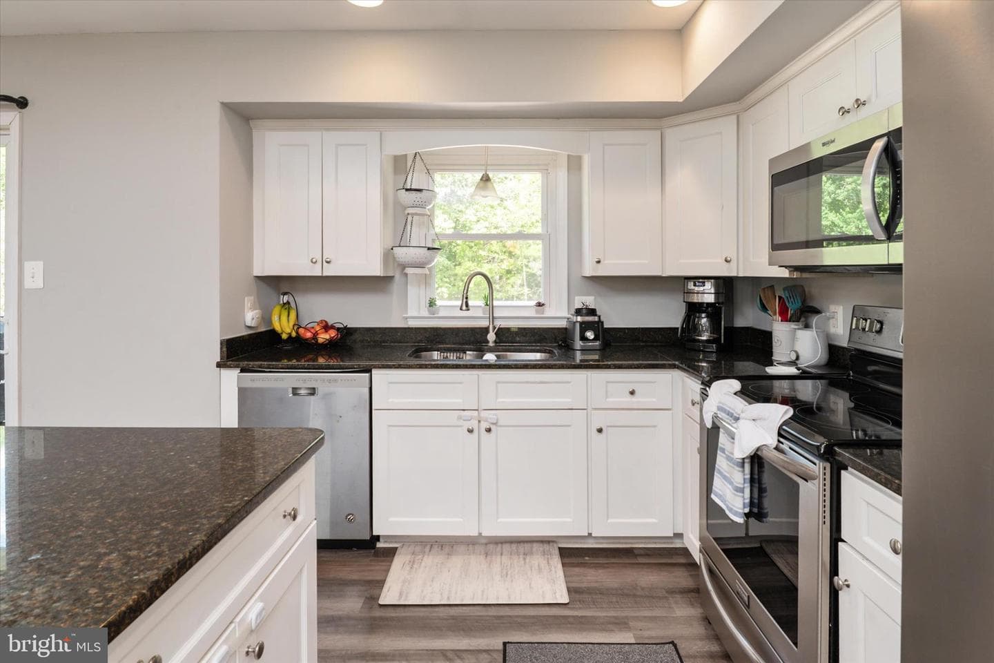 10242 Charles Street photo 5