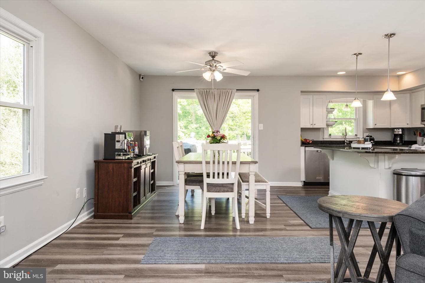 10242 Charles Street photo 9