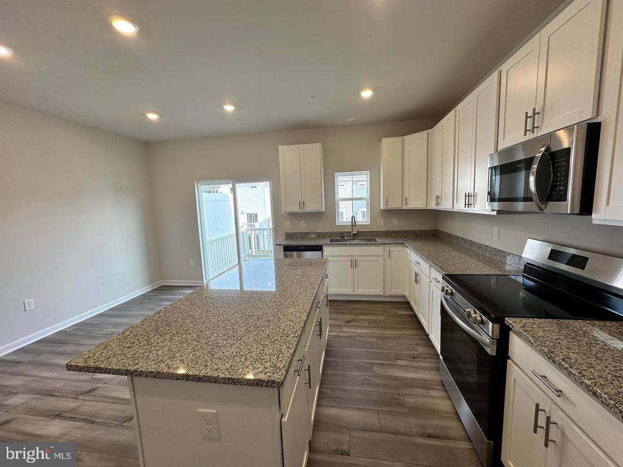 5534 Marksburg Place photo 5