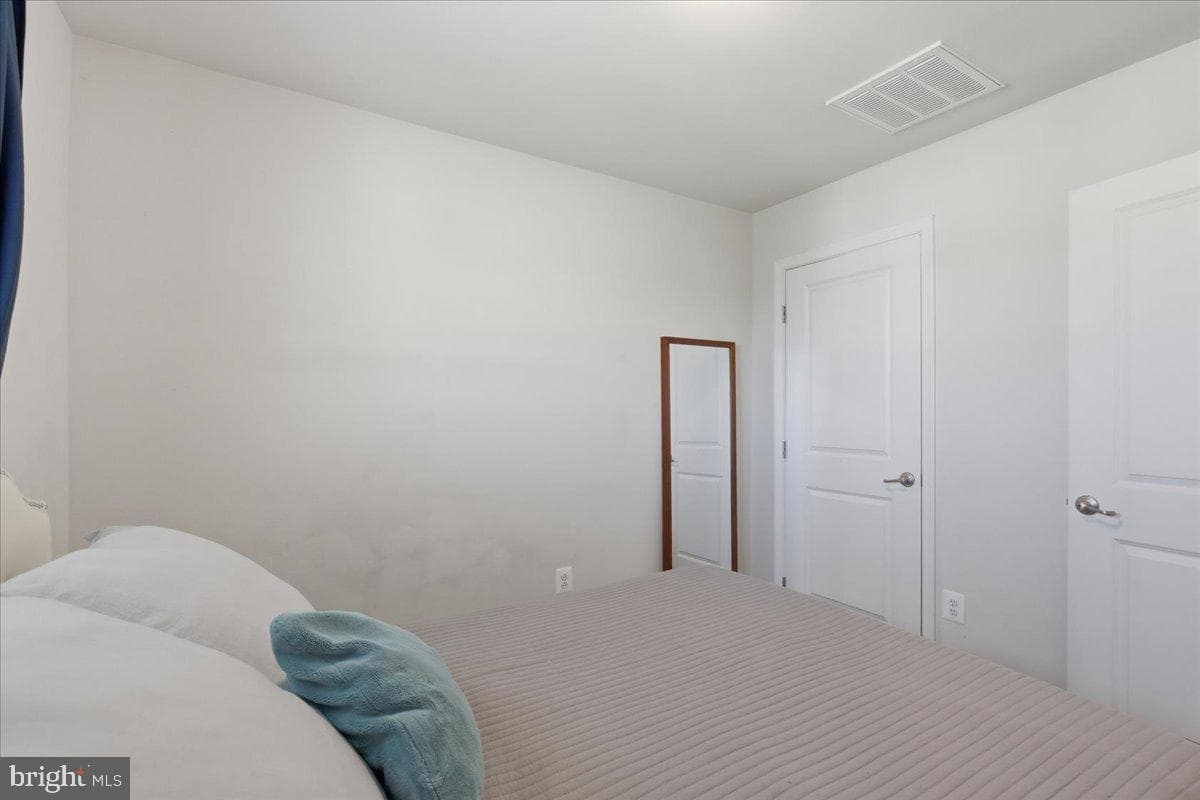 5593 Barnstormers Lane photo 30