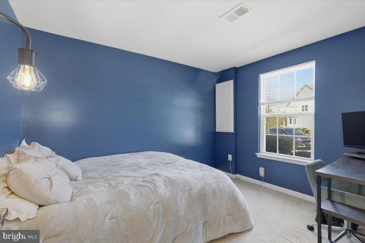 5593 Barnstormers Lane photo 4
