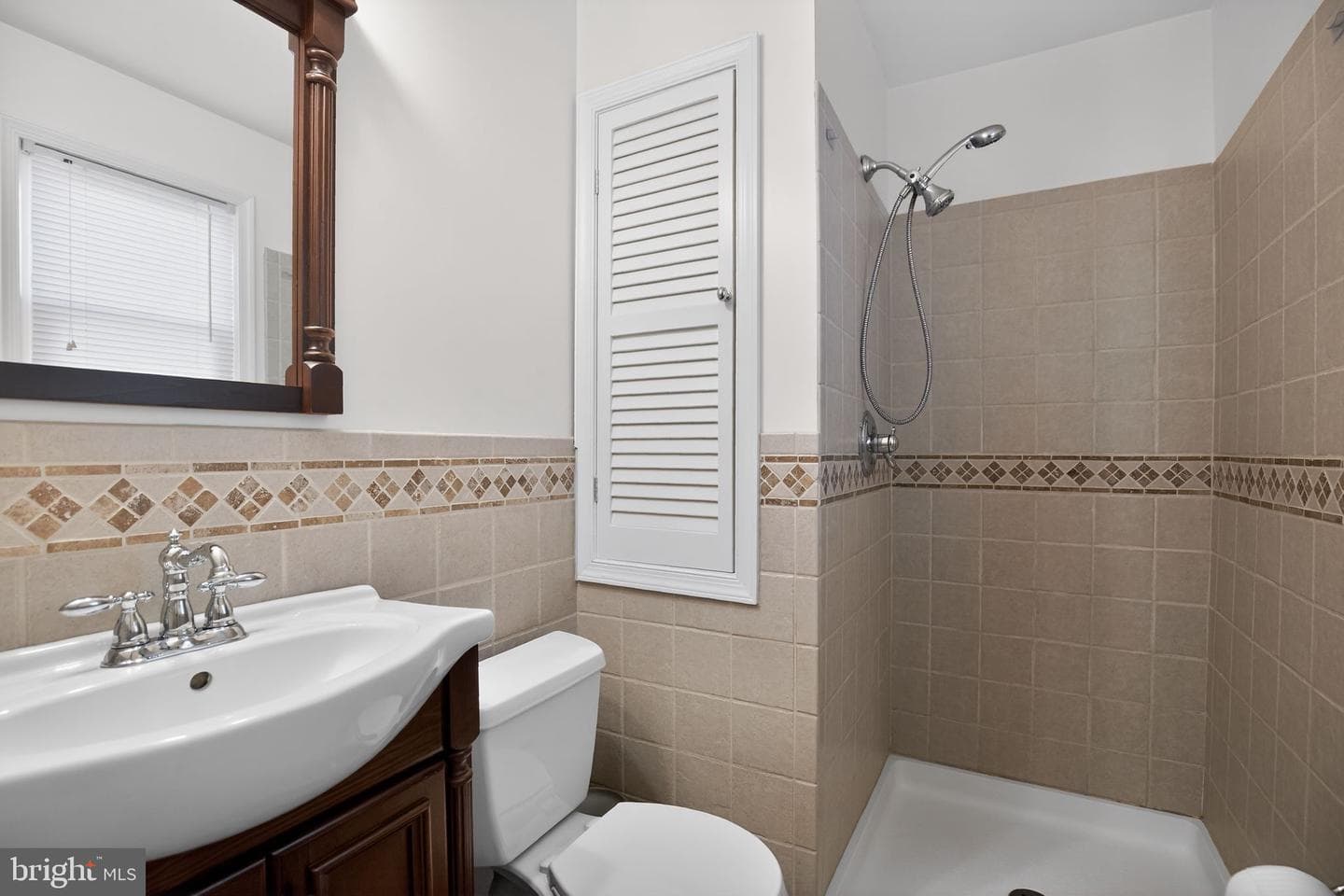 9017 Holly Avenue photo 19