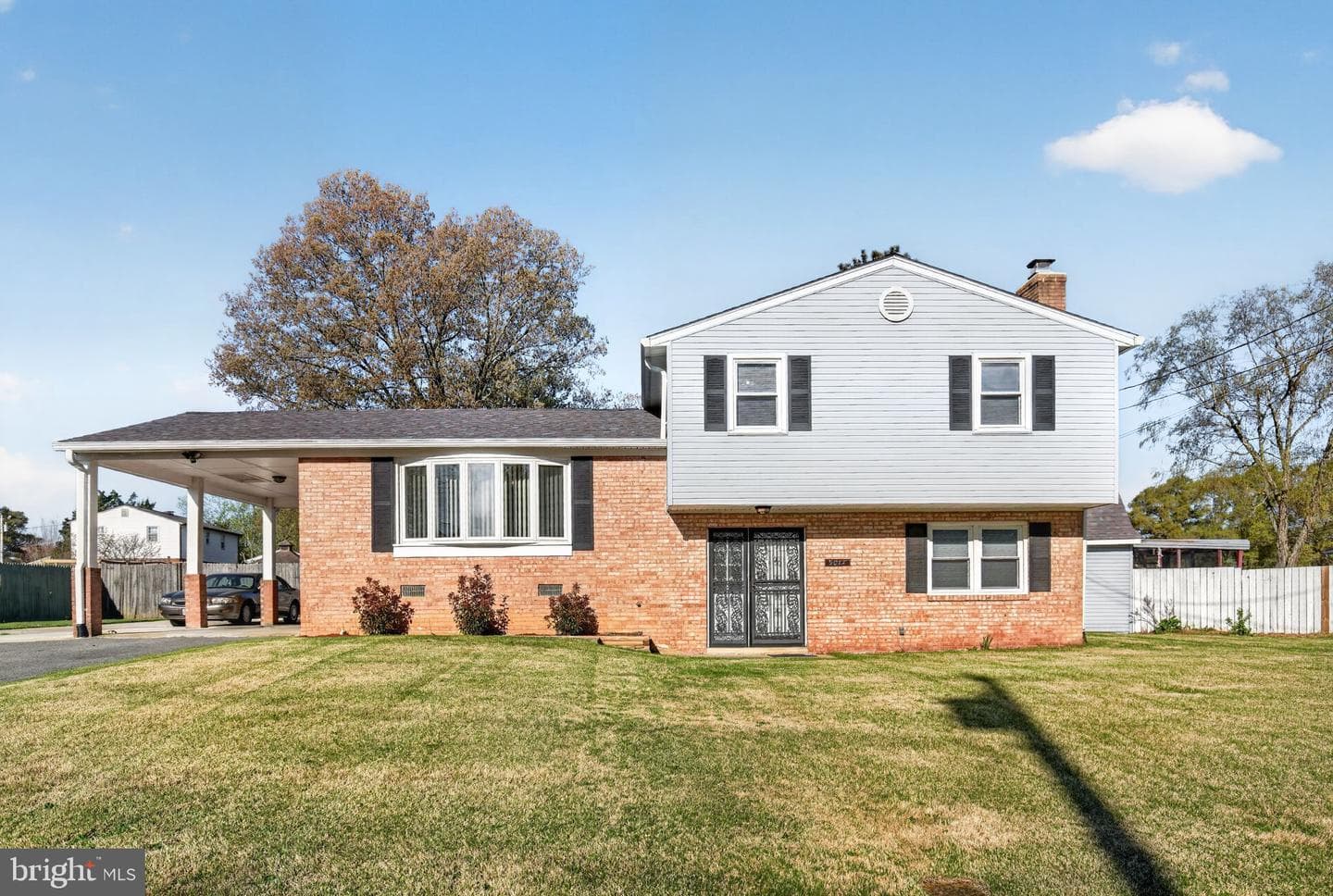 9017 Holly Avenue photo 3