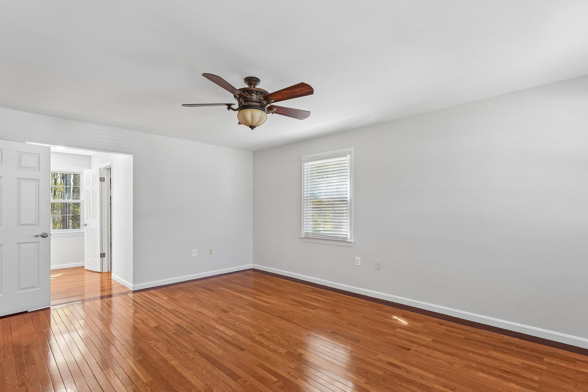 8600 Valley Dr photo 24