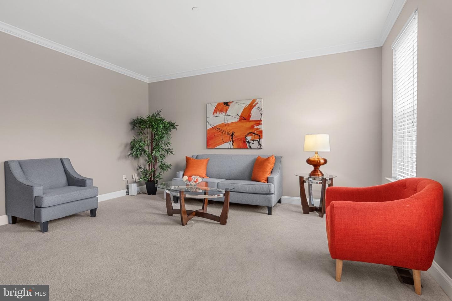 4554 Coachmans Path Court photo 7