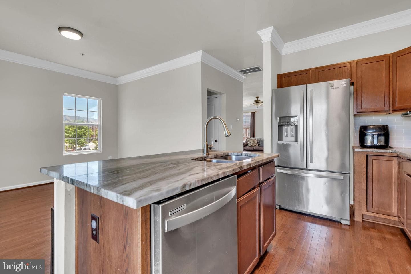 4935 Olympia Place photo 8