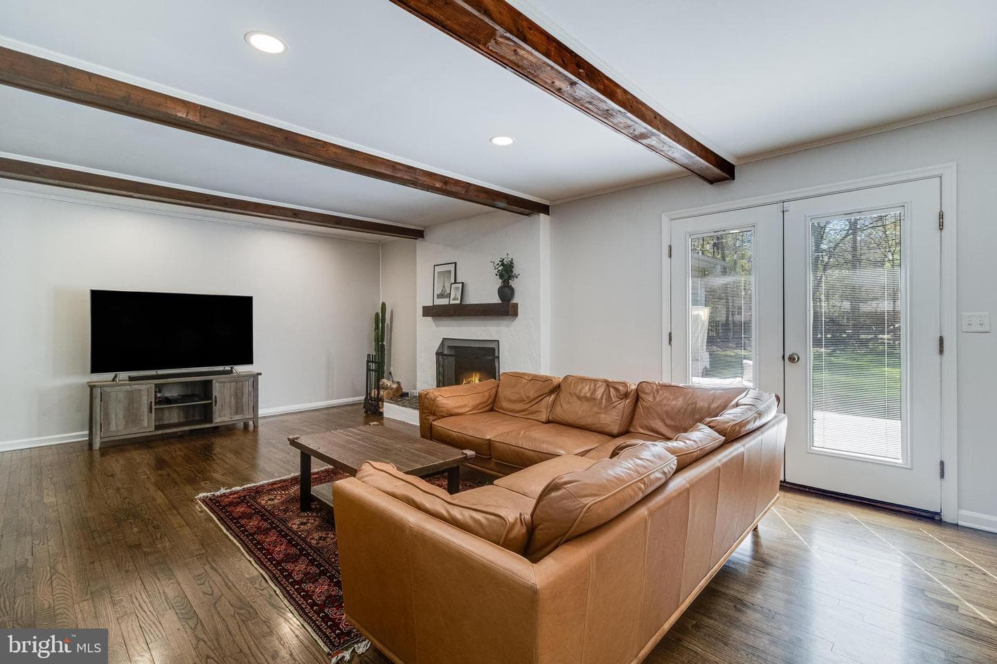 9212 Mimosa Drive photo 3