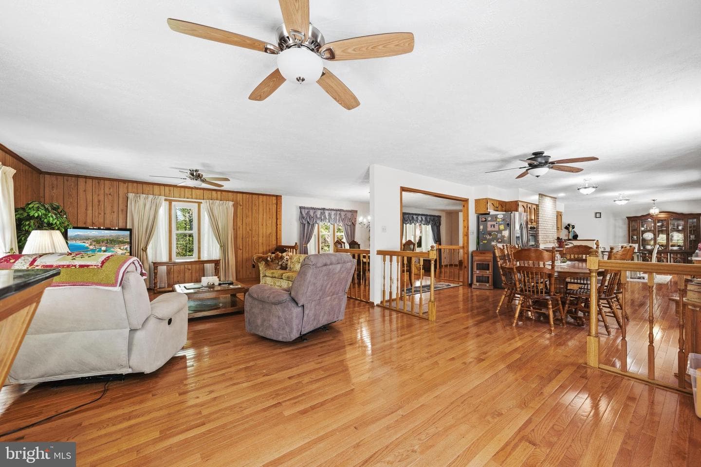4465 Camelot Drive photo 26