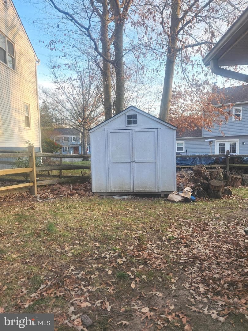 3525 Smoke Tree Ct photo 29