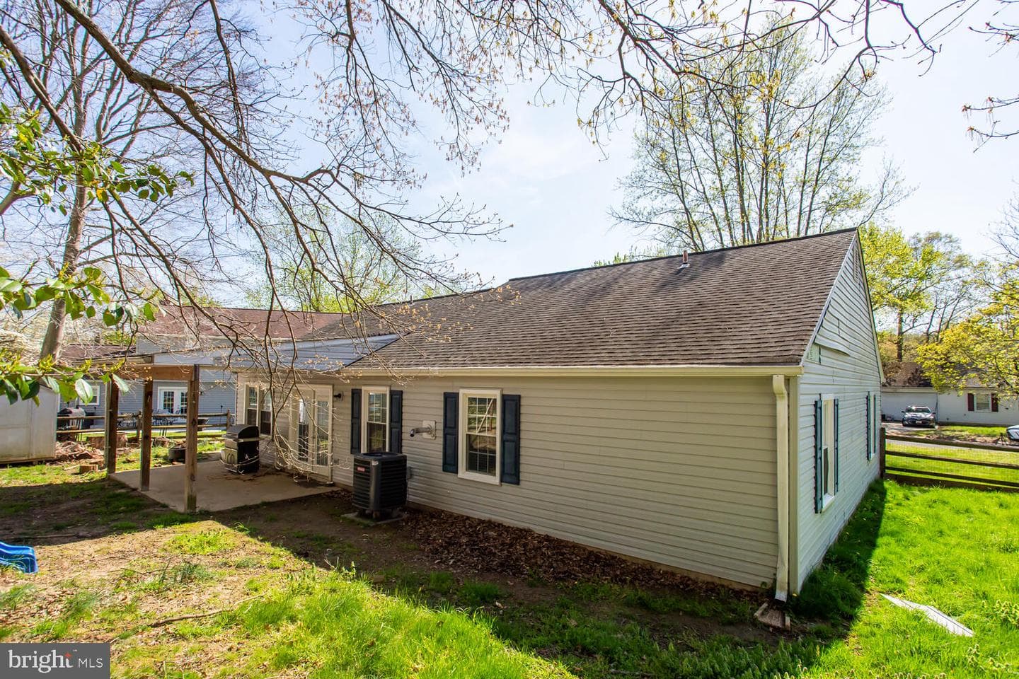 3525 Smoke Tree Ct photo 3