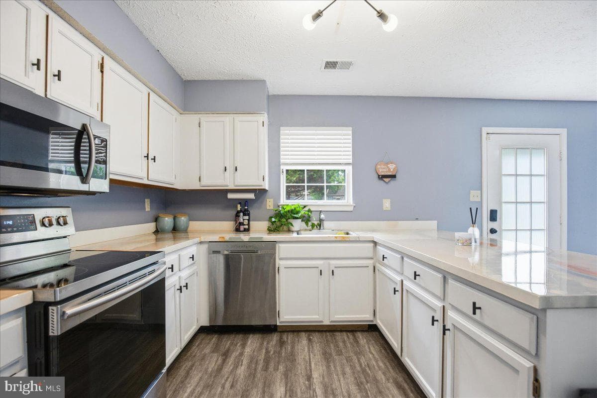 6071 Red Squirrel Place photo 18