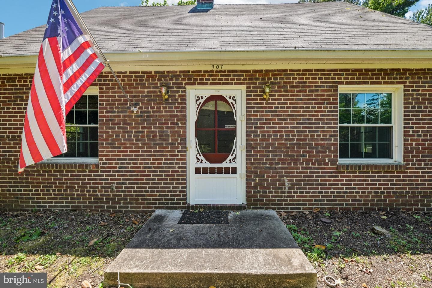 907 Charles Street, La Plata