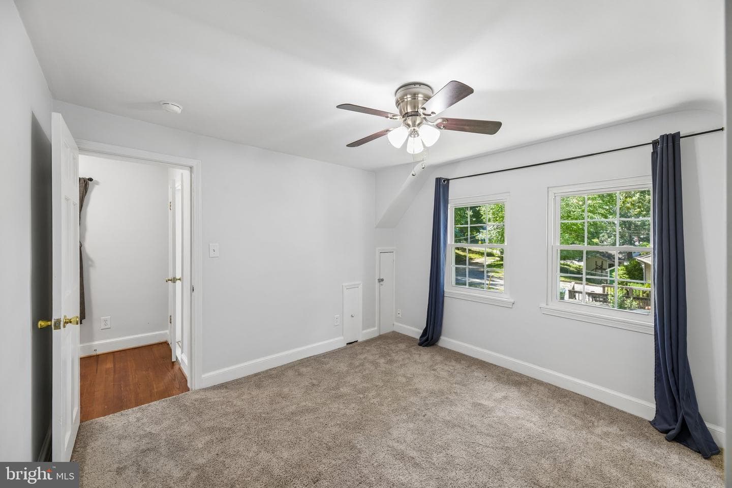 907 Charles Street photo 38