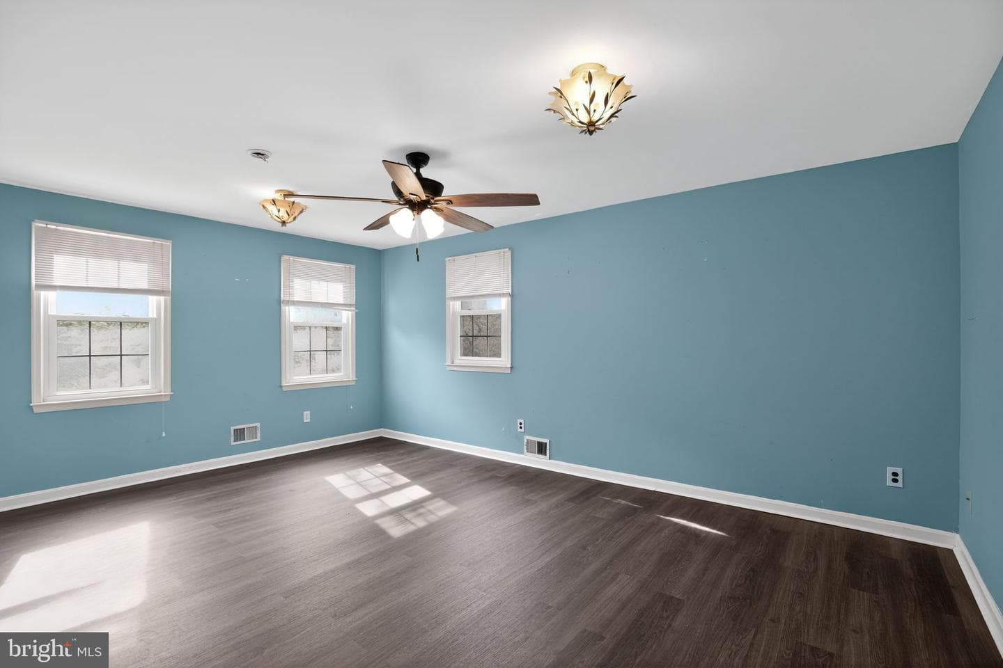 507 Chestnut Court photo 34